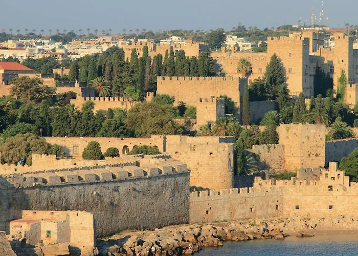 Yiannis Sokaki Detached House * Rhodes City