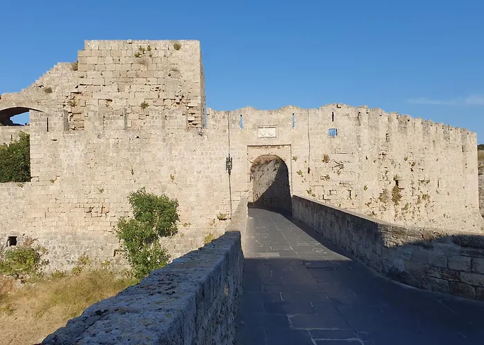 Yiannis Sokaki Detached House * Rhodes City