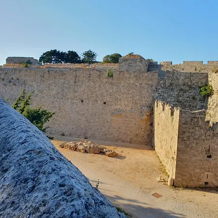 Yiannis Sokaki Detached House Nyaraló Rhodes City